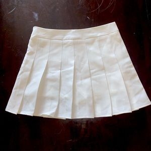 White pleated skirt